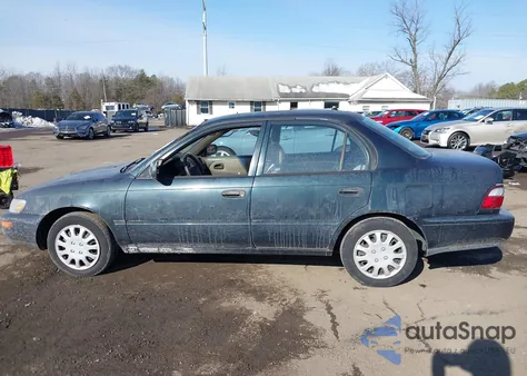 1997 Toyota Corolla Ce from USA, damaged, VIN 2T1BA02E1VC226883